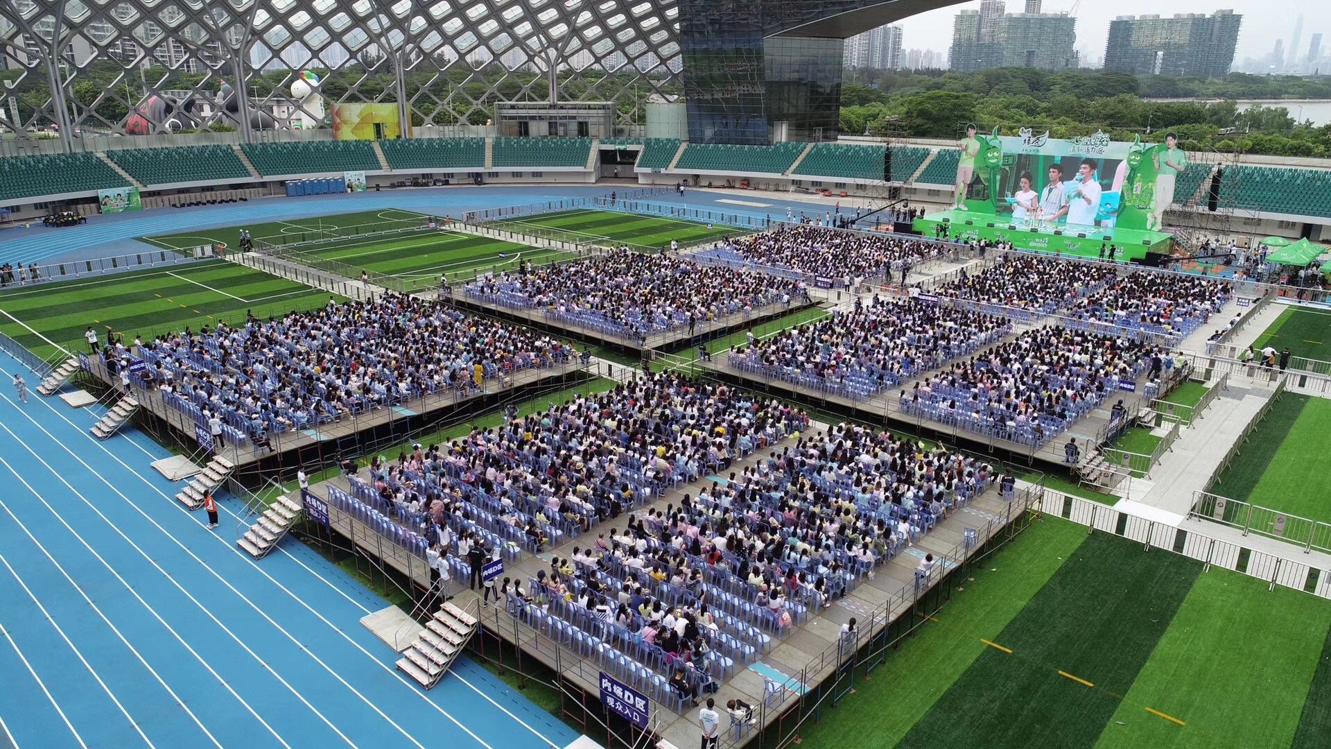 井柏然&吳磊深圳見面會(huì)，恒隆守住舞臺(tái)搭建安全關(guān)口